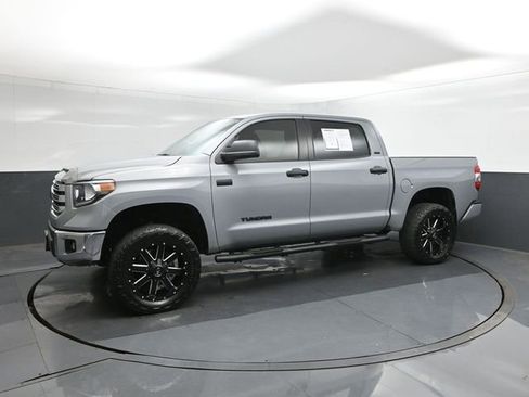 Used 2021 Toyota Tundra SR5 w/ Trail Edition image 29