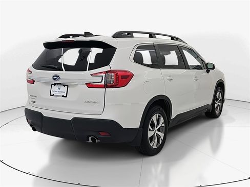Used 2023 Subaru Ascent Premium w/ Convenience Package image 6
