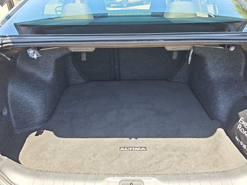 Certified 2025 Nissan Altima 2.5 S FWD image 12