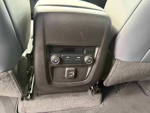 Used 2020 Buick Enclave Essence w/ Sport Touring Edition image 27