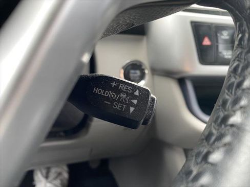 Certified 2019 Toyota Highlander XLE image 23