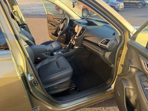 Used 2024 Subaru Forester Touring w/ Convenience Package image 13