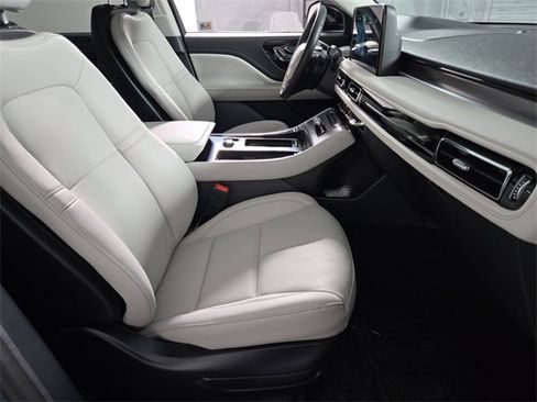 New 2026 Lincoln Aviator 2WD image 21