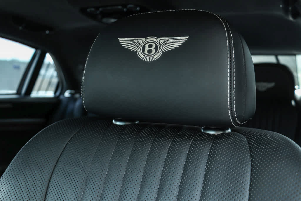 Used 2018 Bentley Flying Spur V8 AWD/4WD image 30