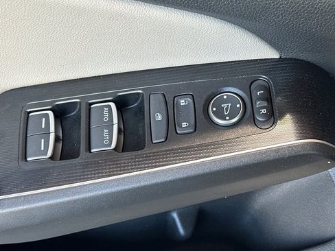 Certified 2024 Honda Civic Touring image 13