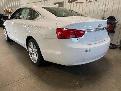 Used 2018 Chevrolet Impala LS FWD image 4