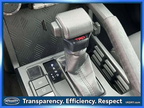 Used 2024 Toyota Tacoma TRD Off-Road image 31