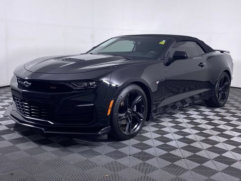 Used 2021 Chevrolet Camaro SS RWD image 17