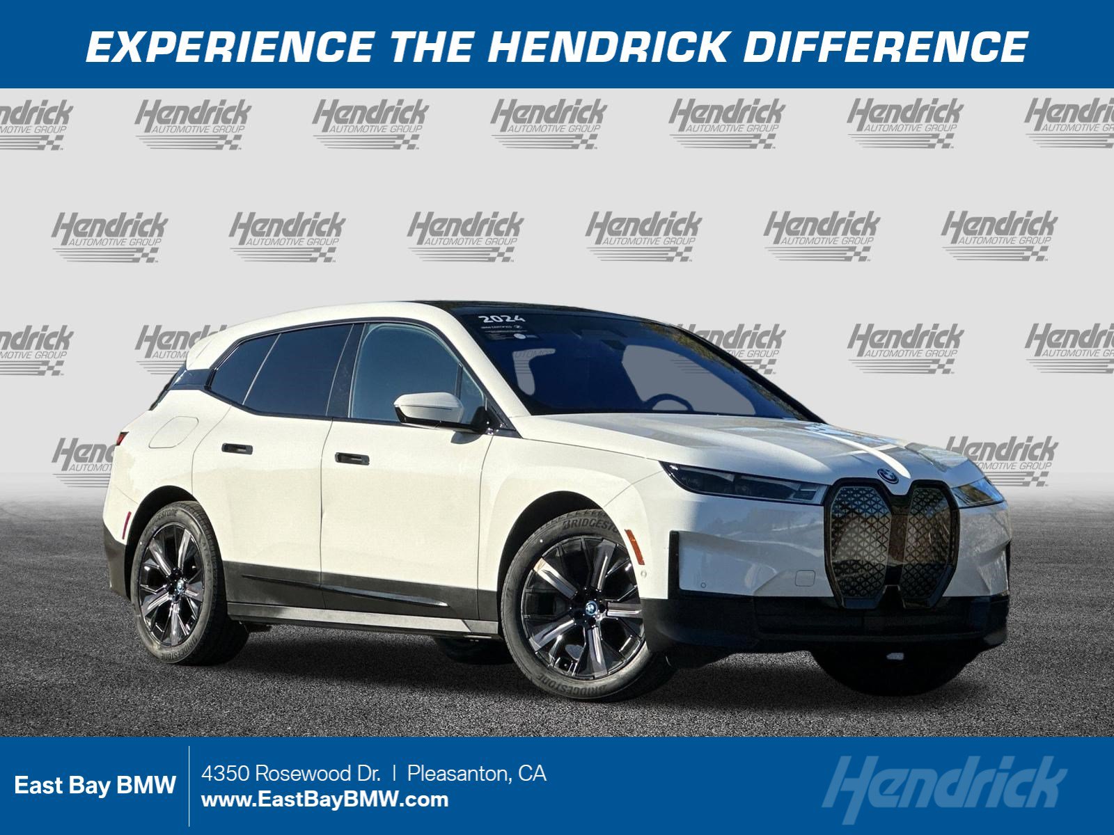 Used 2024 BMW iX xDrive50 w/ Premium Package AWD/4WD image 1