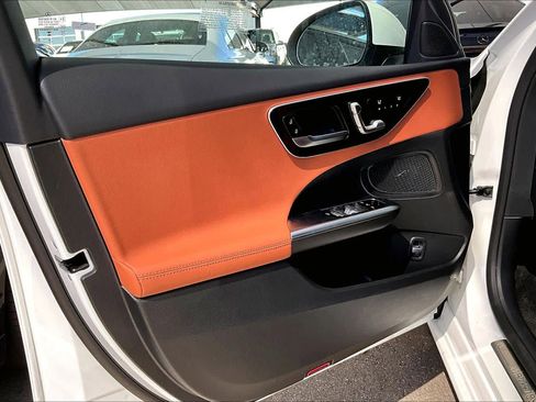 New 2026 Mercedes-Benz C 300 Sedan image 15