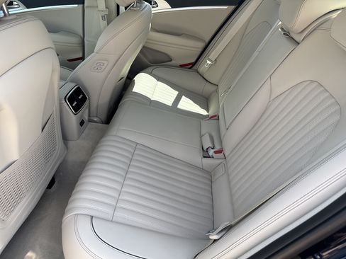 Used 2026 Genesis G70 2.5T Prestige RWD image 6