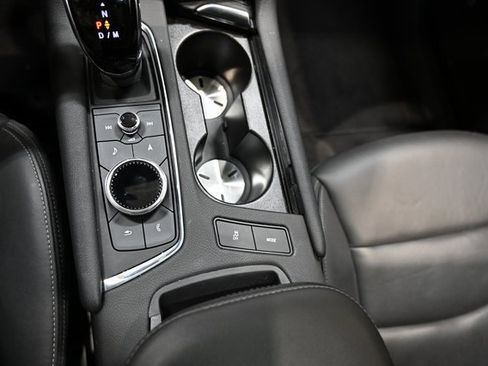 Used 2025 Cadillac XT6 Premium Luxury image 21