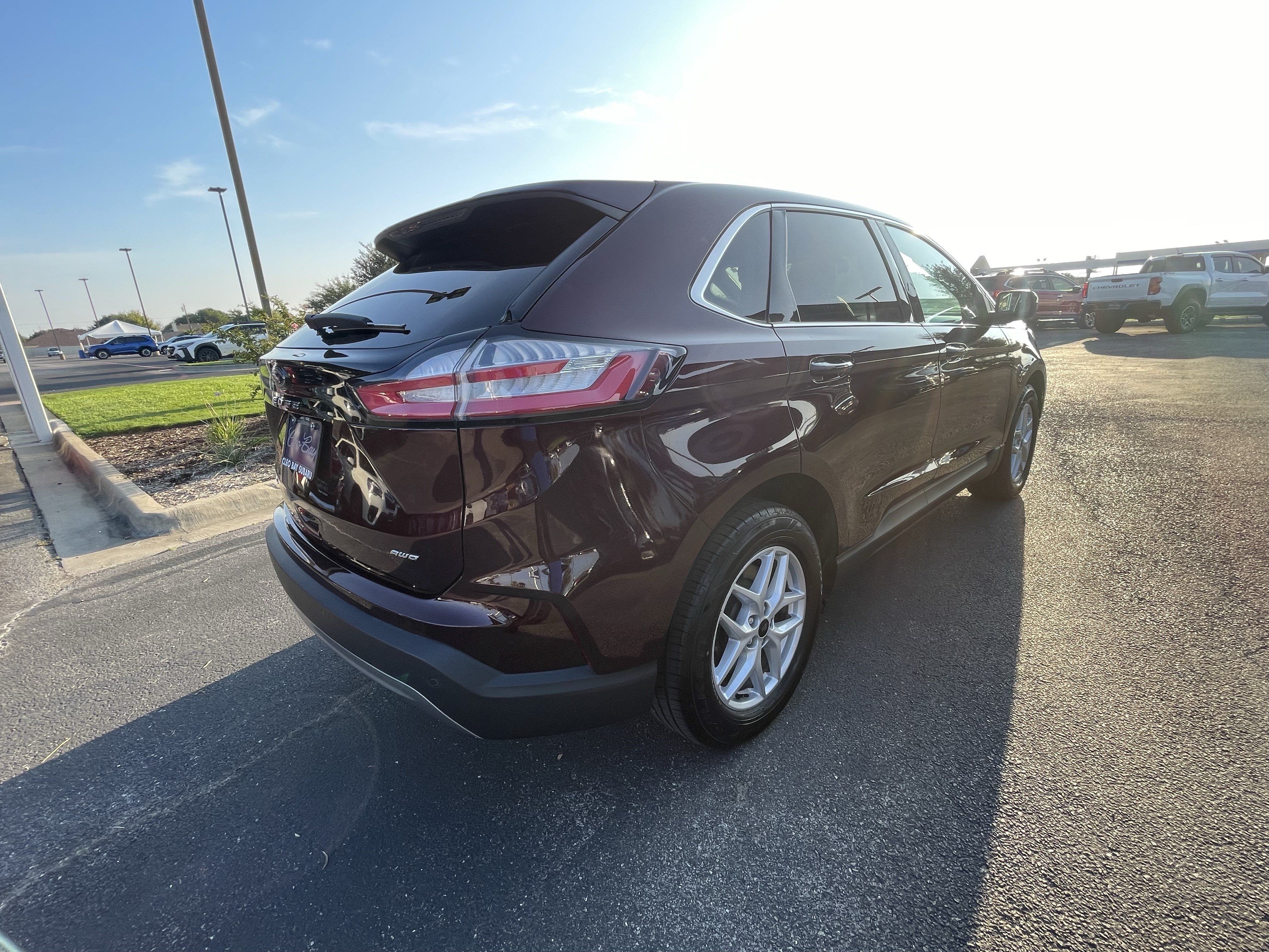 Used 2023 Ford Edge SEL AWD/4WD image 10