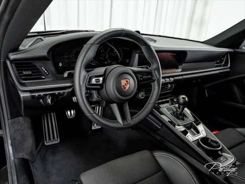 Used 2026 Porsche 911 GT3 RWD image 30