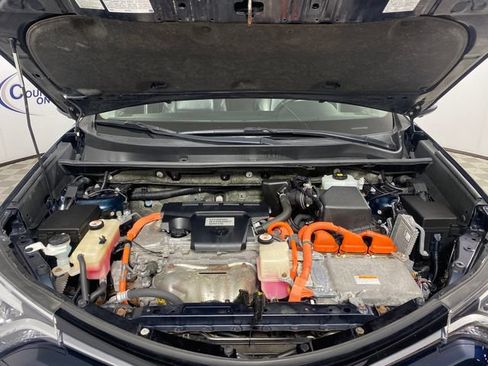 Used 2018 Toyota RAV4 Limited w/ Advanced Technology Package AWD/4WD image 22