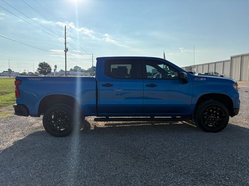 Used 2023 Chevrolet Silverado 1500 Custom Trail Boss AWD/4WD image 4