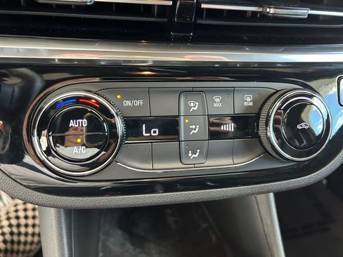 Used 2024 Buick Envista Sport Touring FWD image 14