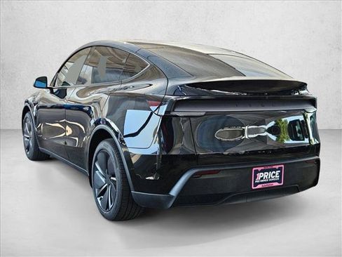 Used 2026 Tesla Model Y 2WD image 8