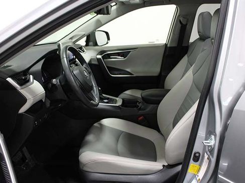 Certified 2019 Toyota RAV4 Limited w/ Advanced Technology Package AWD/4WD image 11