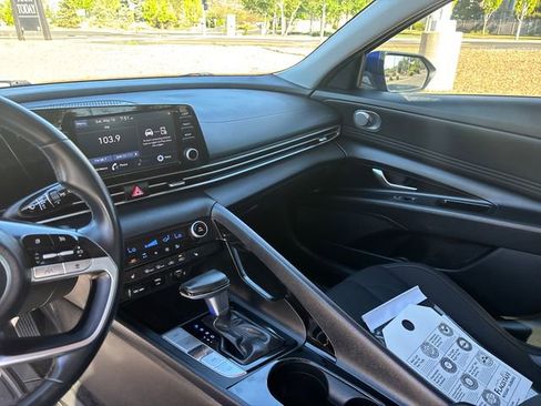 Used 2021 Hyundai Elantra SEL w/ Convenience Package FWD image 29
