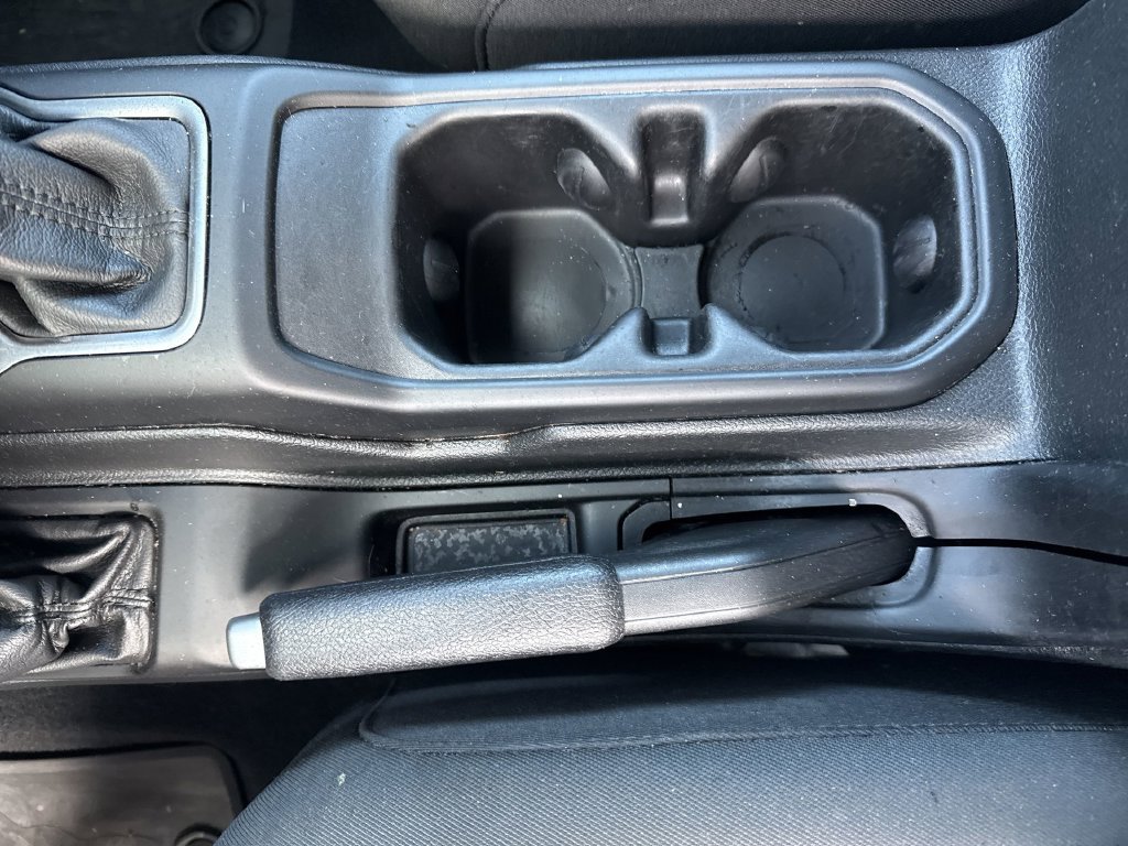 Used 2022 Jeep Wrangler Unlimited Sport AWD/4WD image 28
