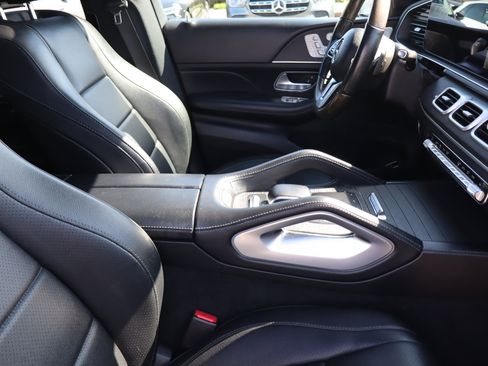 Used 2021 Mercedes-Benz GLS 450 4MATIC image 13