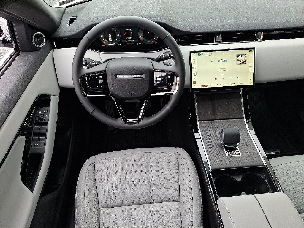 New 2026 Land Rover Range Rover Evoque S AWD/4WD image 7