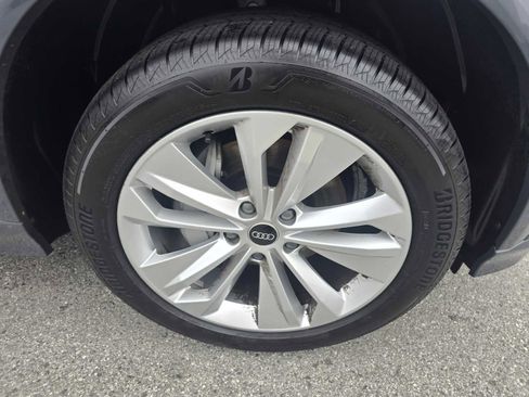 Used 2025 Audi Q6 e-tron Premium w/ Convenience Package image 9