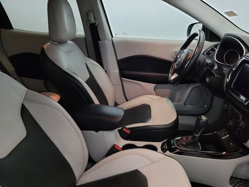 Used 2020 Jeep Compass Limited FWD image 21