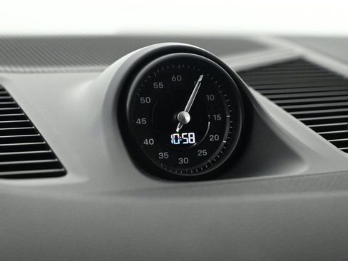 Certified 2024 Porsche Cayenne S image 24