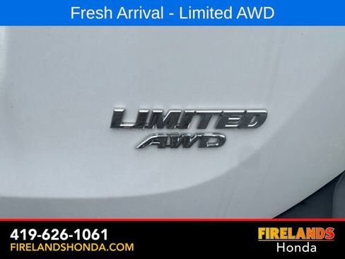 Used 2015 Toyota RAV4 Limited w/ Technology Package AWD/4WD image 36