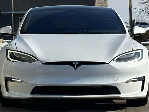 Used 2021 Tesla Model S Plaid image 3
