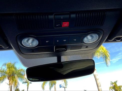 Used 2019 Volkswagen Beetle 2.0T SE image 15