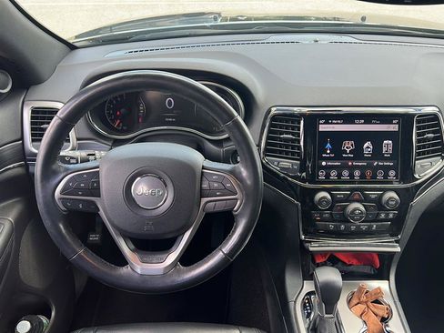 Used 2019 Jeep Grand Cherokee Limited AWD/4WD image 5