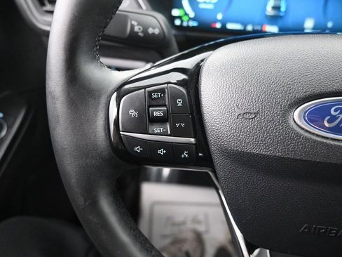 Used 2025 Ford Escape Platinum image 22