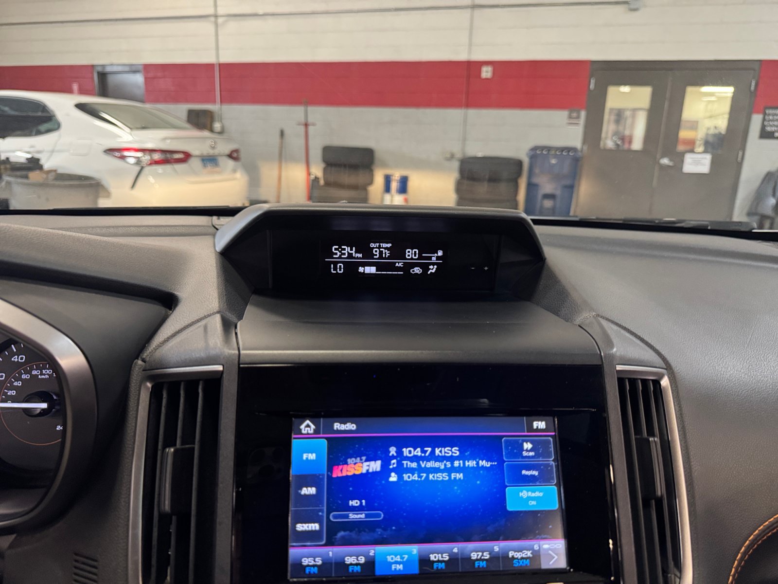 Used 2020 Subaru Crosstrek 2.0i Premium w/ Moonroof Package 2 AWD/4WD image 12