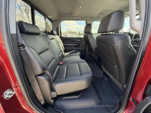 Used 2018 GMC Sierra 1500 SLT image 28