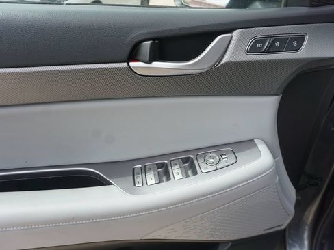Used 2024 Hyundai Palisade SEL w/ Premium Package FWD image 4