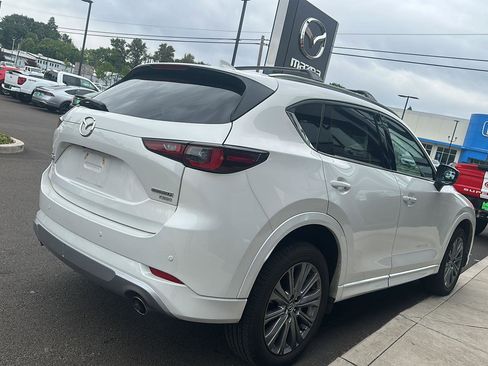 Used 2024 MAZDA CX-5 Signature AWD/4WD image 5