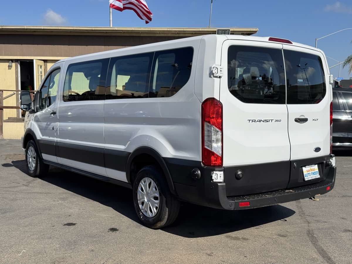 Used 2024 Ford Transit 350 XLT RWD image 8