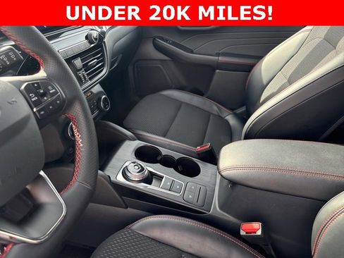 Used 2025 Ford Escape ST-Line image 19