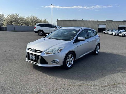 Used 2012 Ford Focus SE image 6