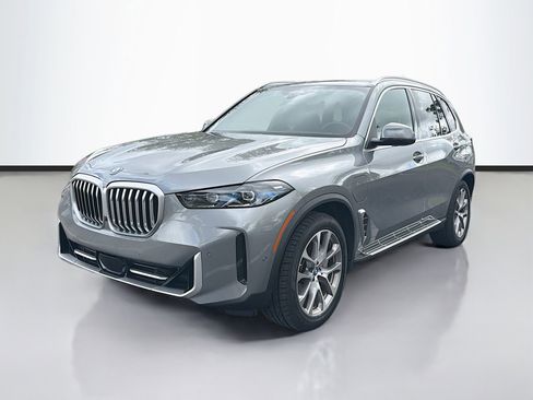 Certified 2025 BMW X5 xDrive50e image 8