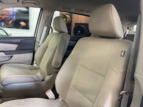 Used 2014 Honda Odyssey LX image 23