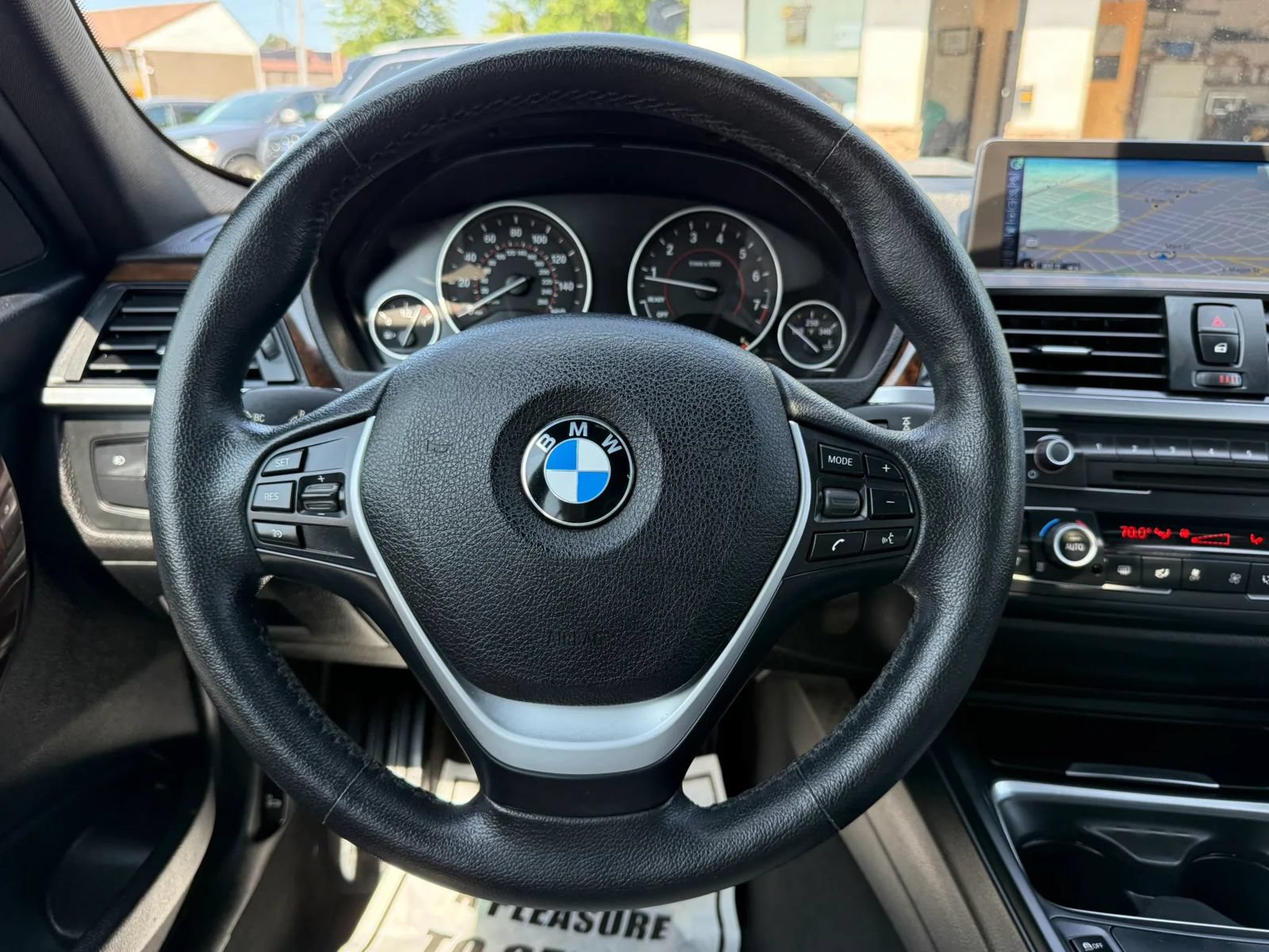 Used 2015 BMW 335i xDrive Sedan AWD/4WD image 29