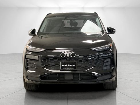 New 2025 Audi Q6 e-tron Premium Plus image 8