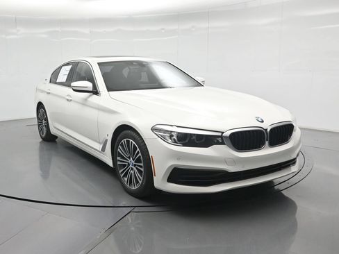Used 2019 BMW 530e w/ Convenience Package RWD image 24