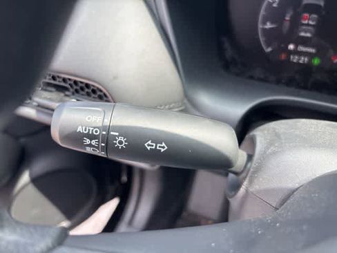 Used 2026 Honda HR-V LX image 15