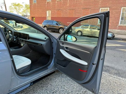 Used 2024 Hyundai Sonata SEL FWD image 17