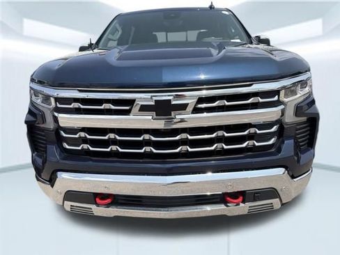 Used 2023 Chevrolet Silverado 1500 LTZ w/ Technology Package AWD/4WD image 2